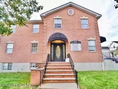 520 Bloomingdale Rd, Staten Island, NY, 10309