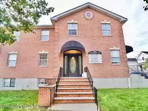 520 Bloomingdale Rd, Staten Island, NY 10309