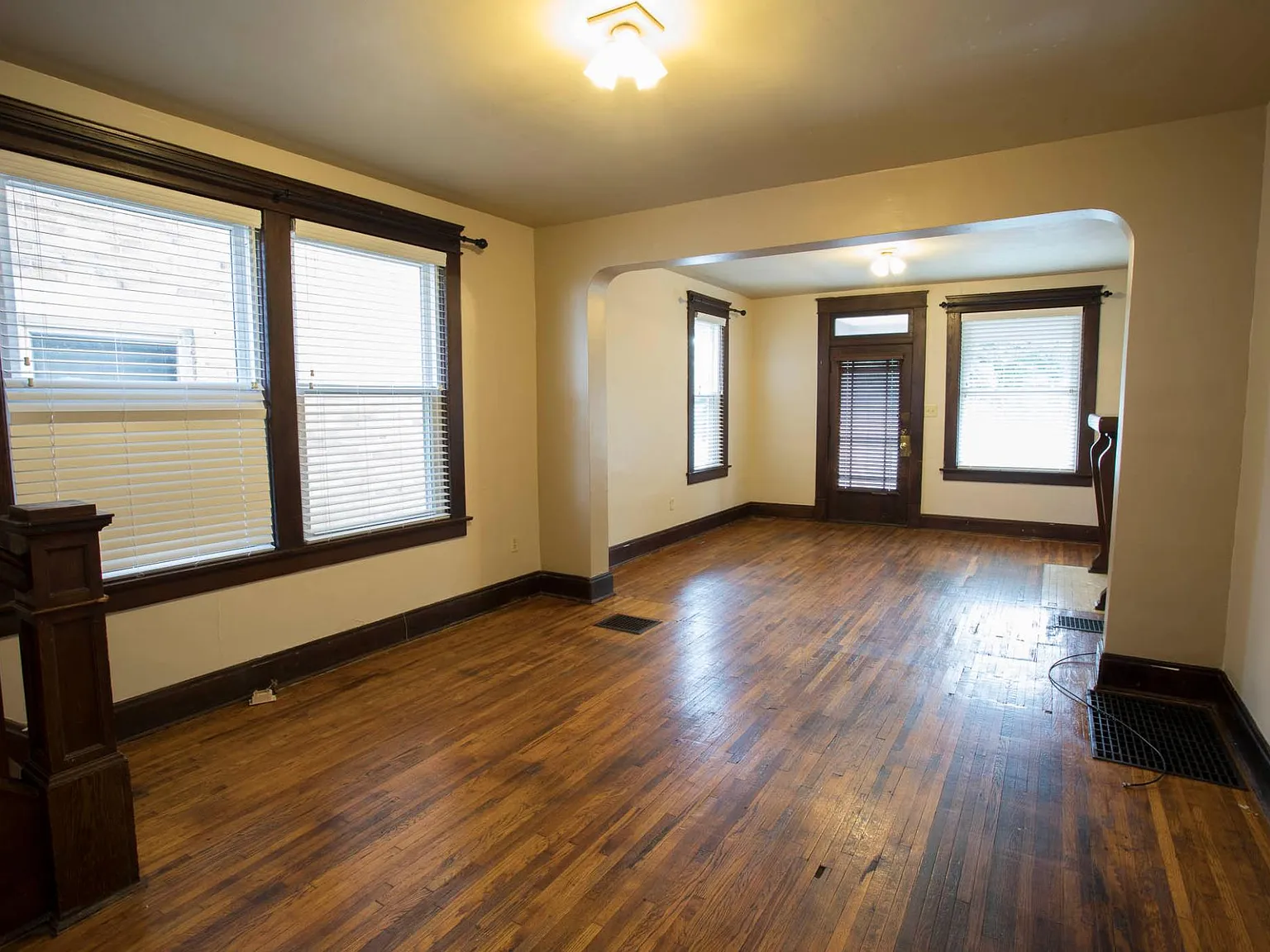3 bed, 1200 sqft, $1,700 — Photo 4