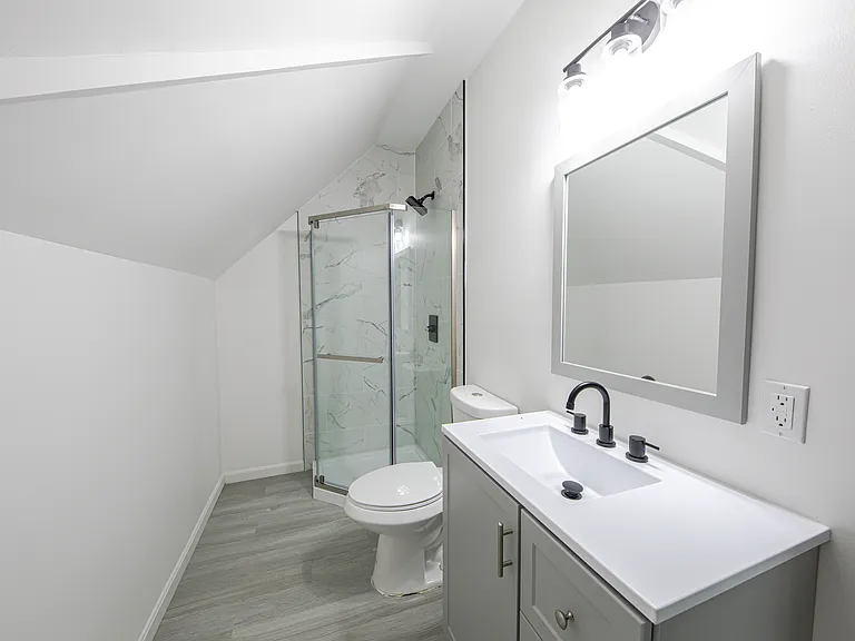 2620 May St #6 — Photo 4