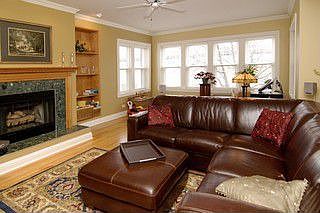 2nd image of 4344 N Richmond St #2N