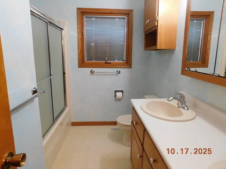 1710 Alpha St — Photo 8