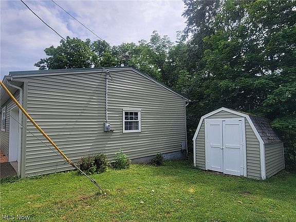 2nd image of 185 Belavista Dr