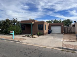 1262 Senda Del Valle, Santa Fe, NM 87507