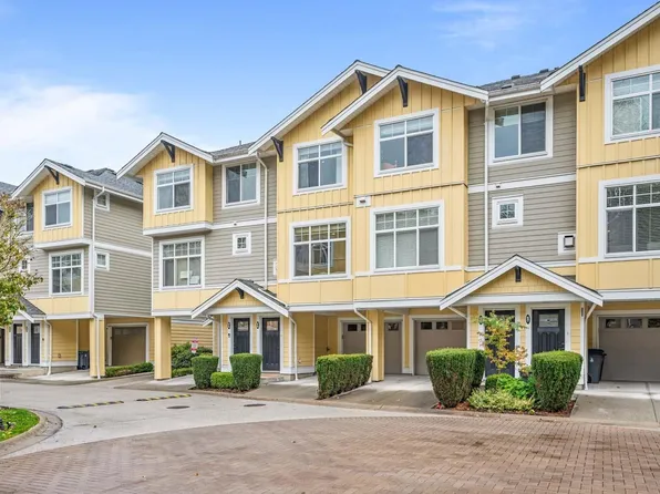 17171 2b Ave #45, Surrey, BC V3Z 9R1