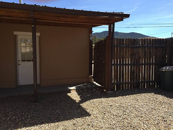 Front Yard/Entrance