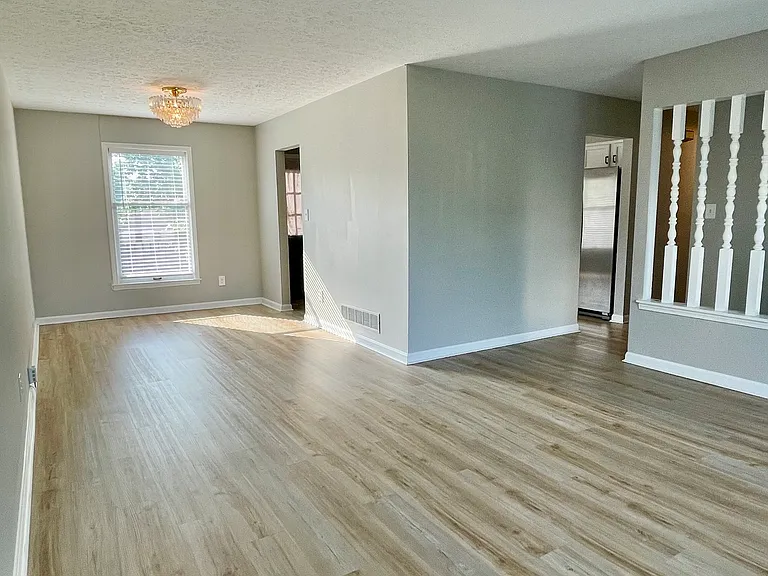 3800 Alameter Dr — Photo 5