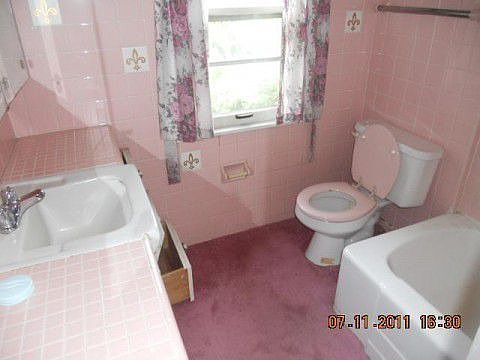 4th image of 1539 Grand Ave