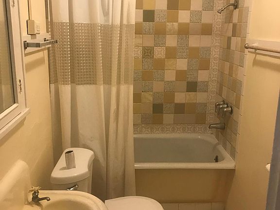 4th image of 5820 Alabama Ave APT 2S