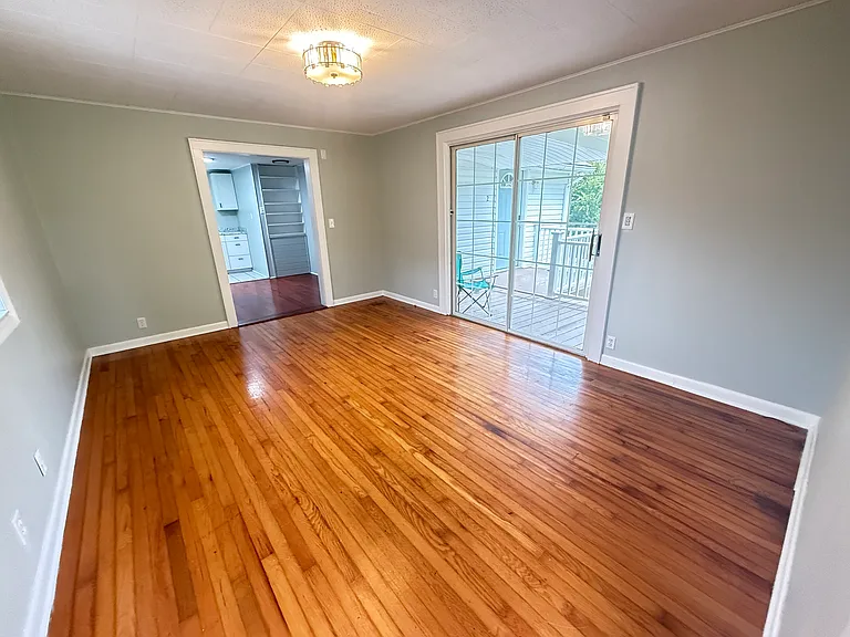 118 Nancy St #2 — Photo 3