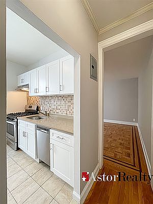 1st image of 25-27 36th St #5