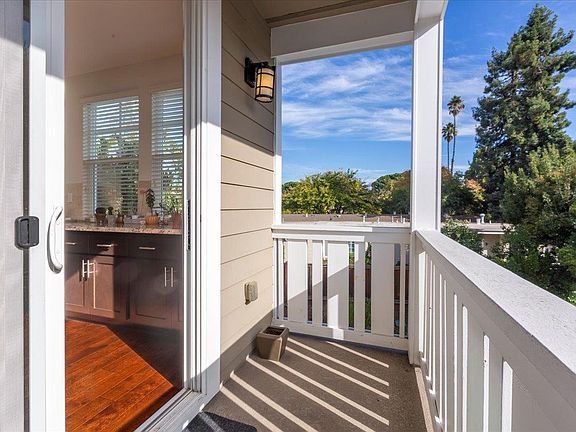 5th image of 2041 Atlas Loop