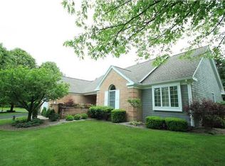 28 Woodbury Pl, Rochester, NY 14618