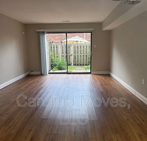 2530 E North St #2-H — Photo 5