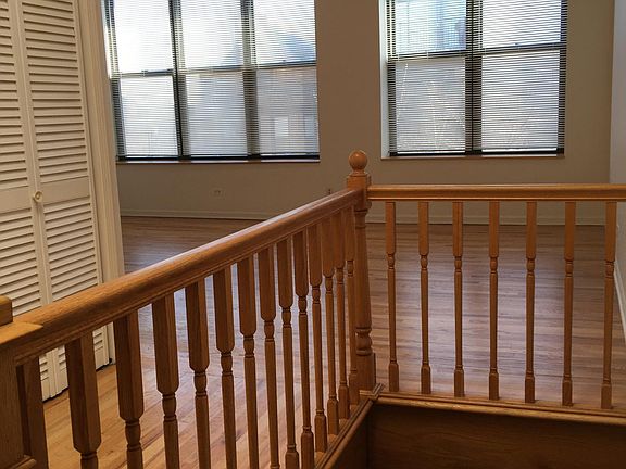5th image of 2034 N Damen Ave APT 3F