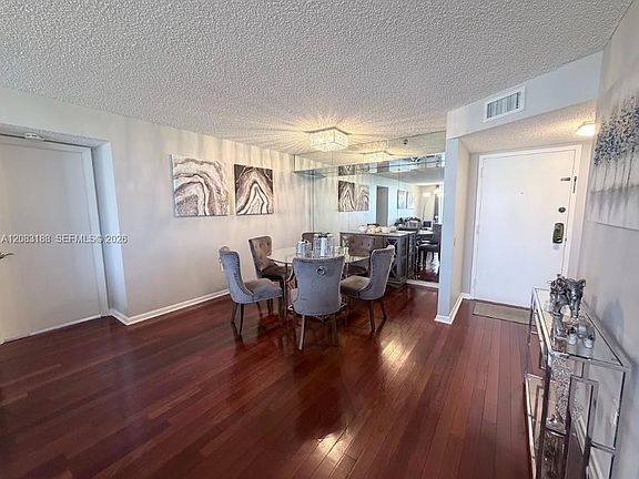 4th image of 900 NE 195th St APT 703