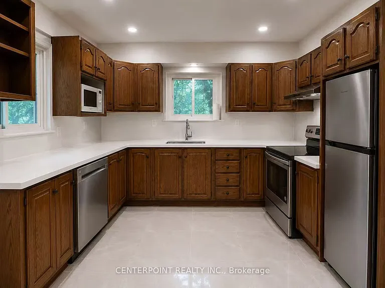 12 Hobart Dr — Photo 5