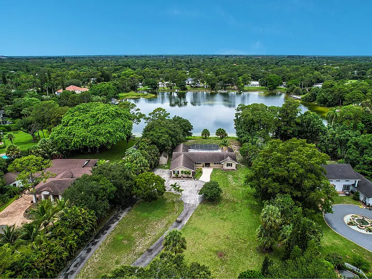 4529 Square Lake Dr — Photo 58