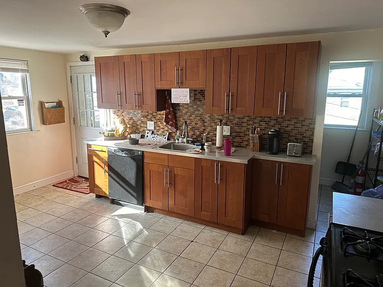 357 Boston Ave #2 — Photo 5