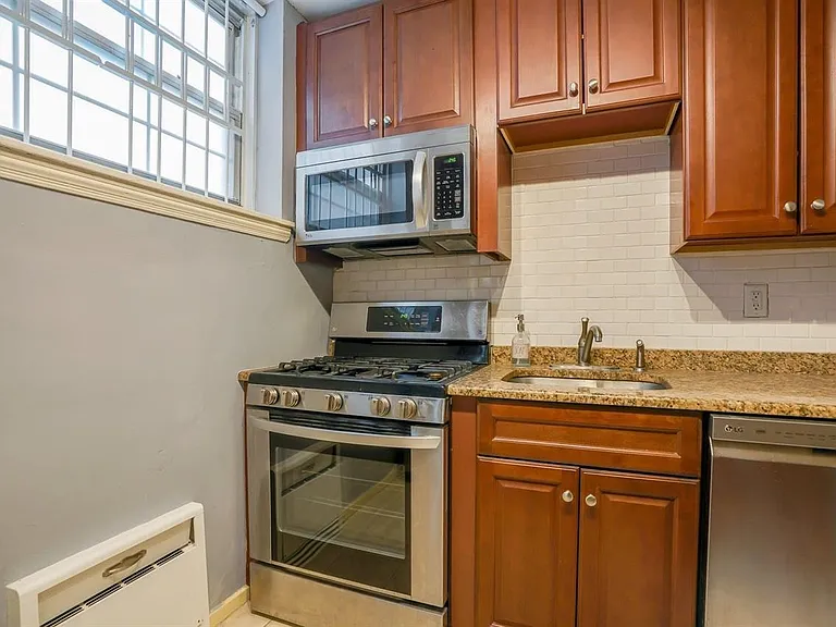 8550 Boulevard East #1G — Photo 3