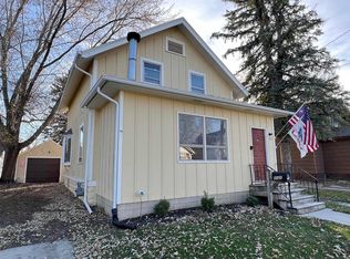 1121 E State St, Mason City, IA 50401