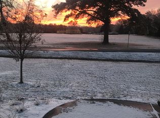 15 Nichols Bnd, Columbus, MS 39702