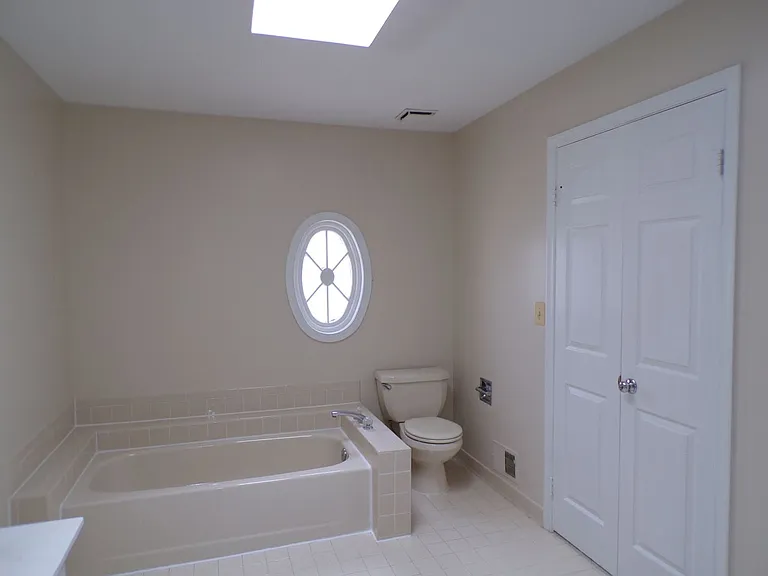 8305 Ridge Crossing Ln — Photo 22