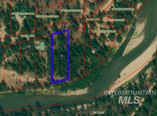 14 E River Dr, Lowman, ID 83637