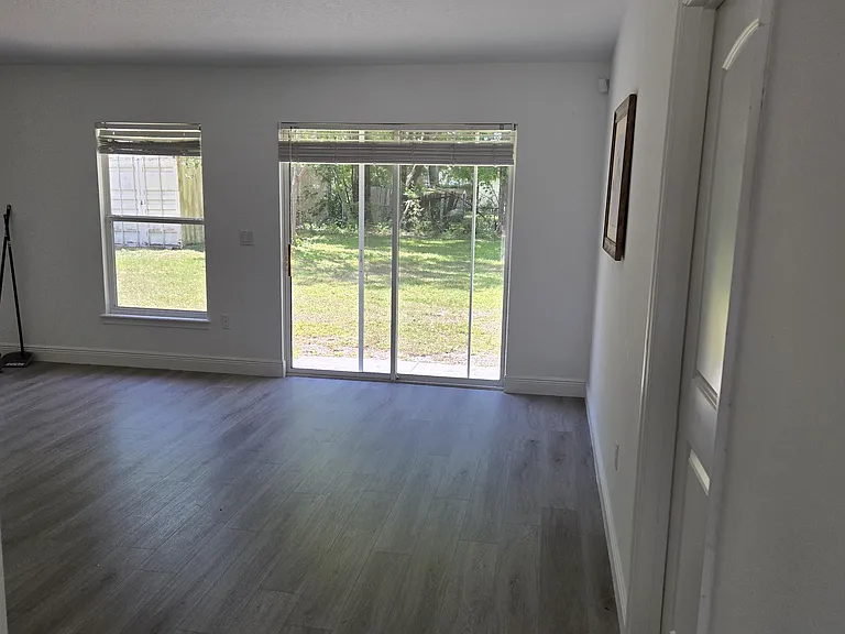 1212 Bahia Ave — Photo 3
