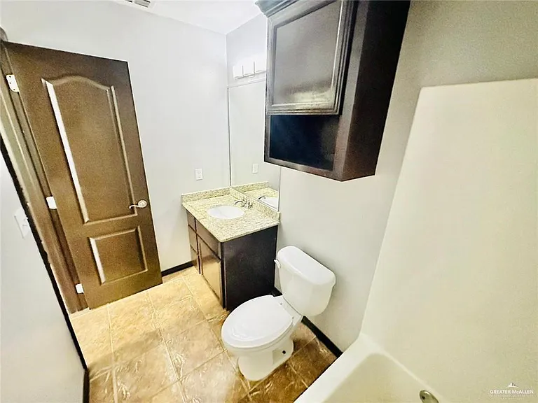 1204 W Fig Ave #2 — Photo 7