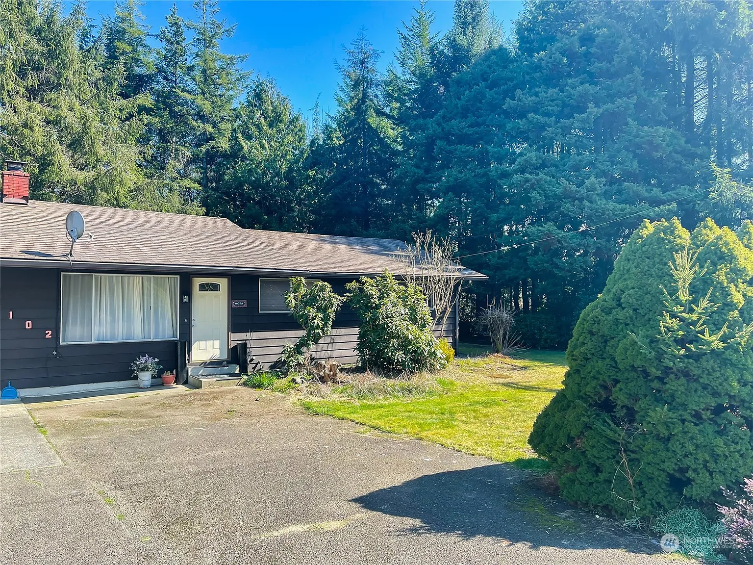 102 Linkshire Terrace photo 1