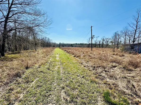 760 County Road 2112, Liberty, TX 77575