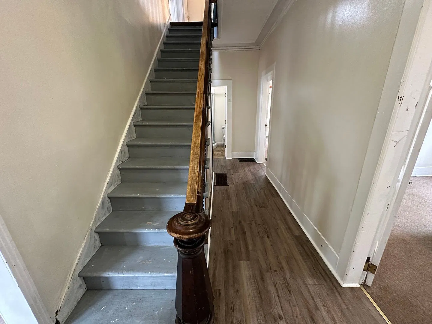 129 College Ave — Photo 4