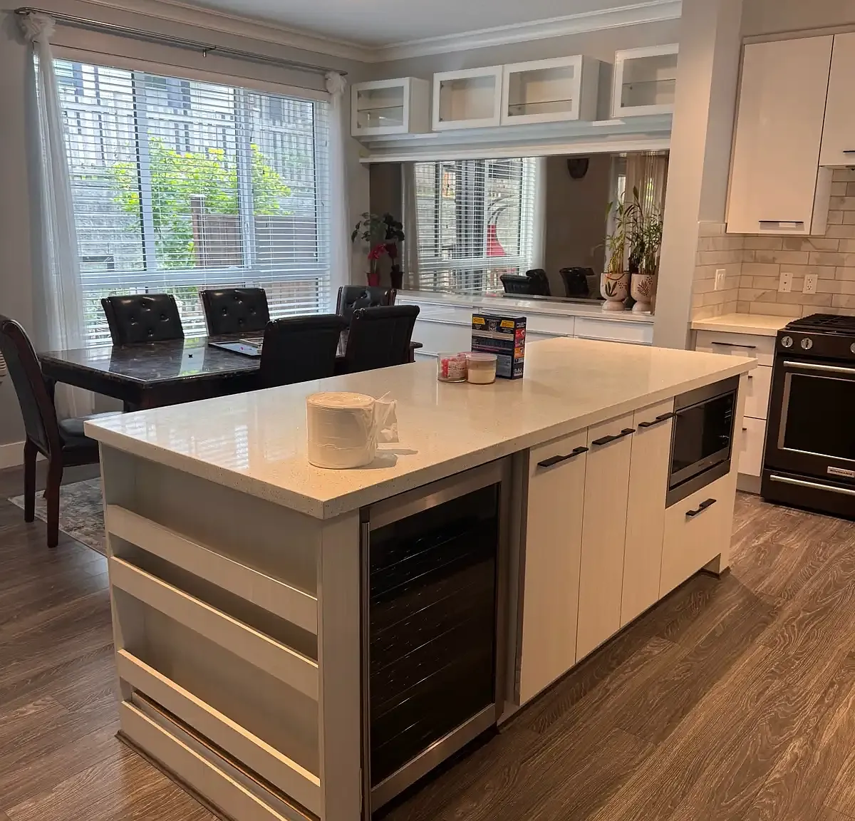 4 bed, 2015 sqft, $3,800 — Photo 2