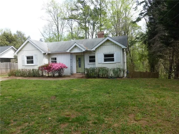 4725 E Conway Dr NW, Sandy Springs, GA 30327