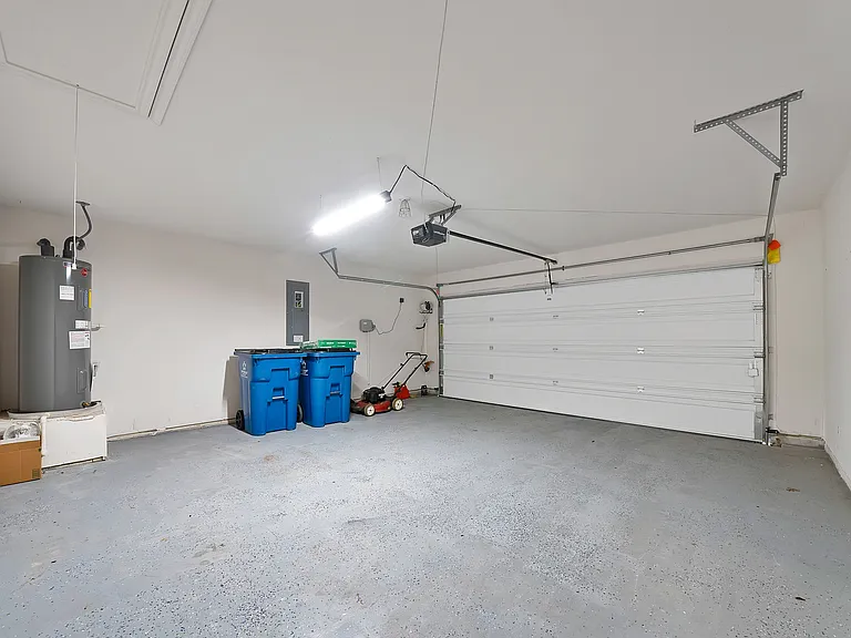 1311 Emi Kate Ln — Photo 41