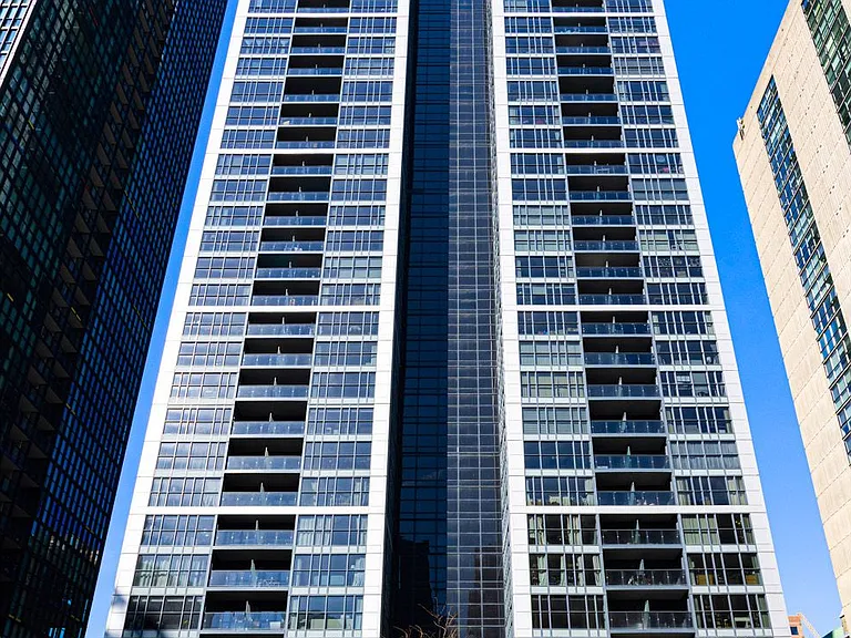 28 Ted Rogers Way #1012 — Photo 1