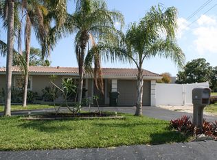 398 SW 2nd St, Boca Raton, FL 33432