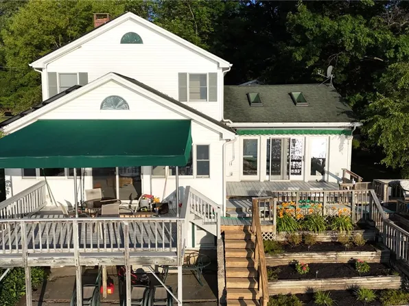 4625 Whites Point, Geneva, NY 14456