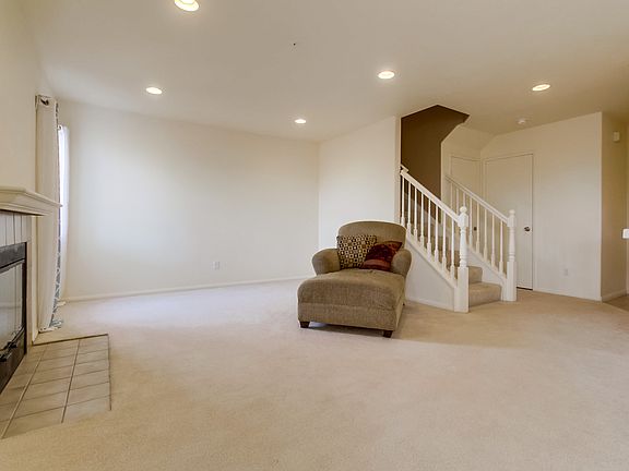3rd image of 1128 Cochise Ct