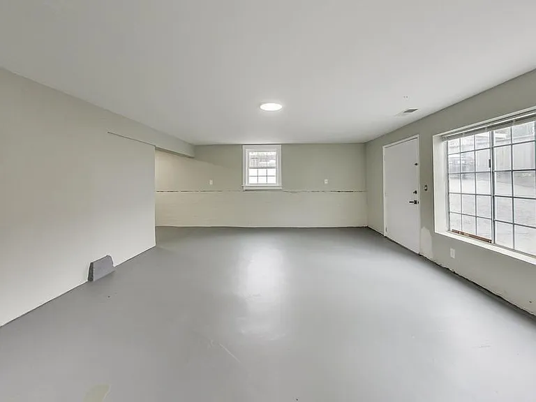 1824 Linden St #8 — Photo 7