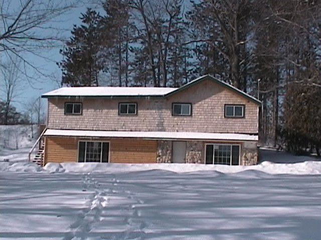 upper left 1br apt/right side 2br apt