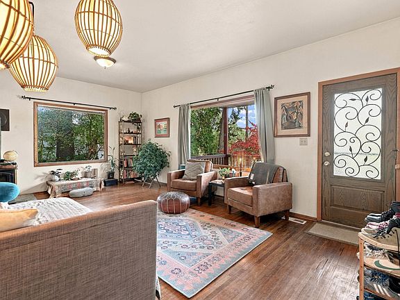 5th image of 2624 E 18th Ave
