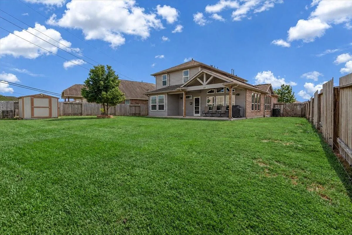 4 bed, 3.5 bath, 2748 sqft, $2,850 — Photo 4