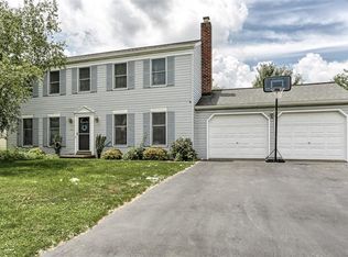 303 Coventry Ln, Lititz, PA 17543