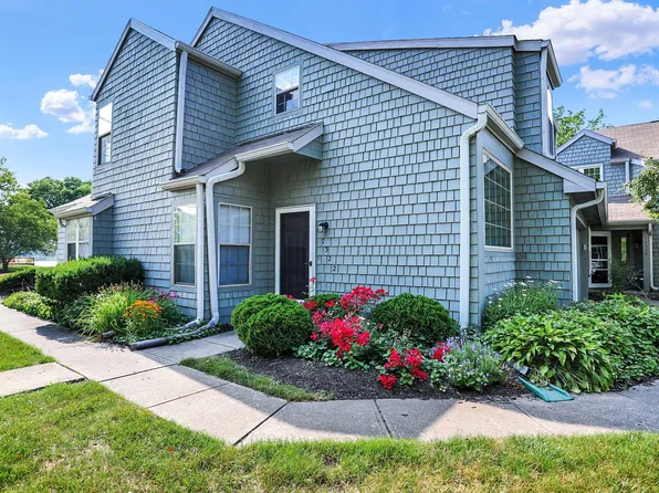 7322 Harbour Isle, Indianapolis, IN 46240