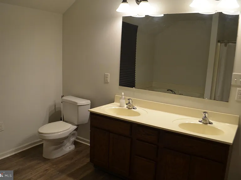 12113 Fallen Timbers Cir — Photo 20
