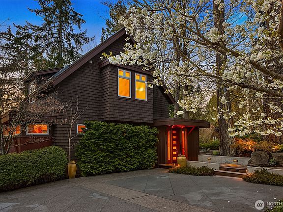 5th image of 339 Lovell Avenue SW