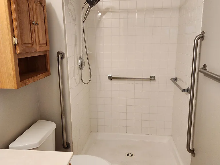 113 Braintree Dr — Photo 18