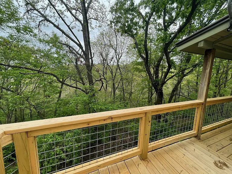 11440 Lakeview Dr — Photo 2